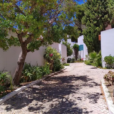 Townhouse With Terrace Within A Complex, Semesterbostad